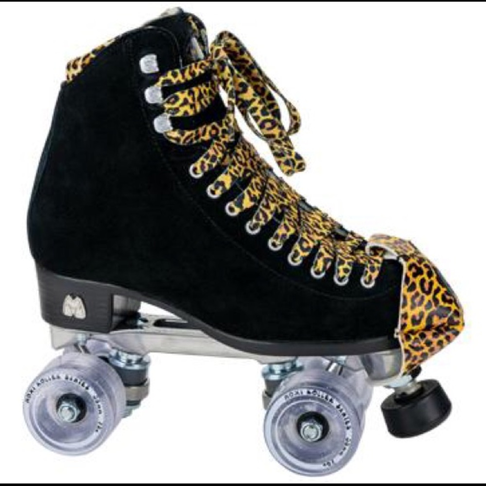 Moxi Roller Skates (Panther) size 7